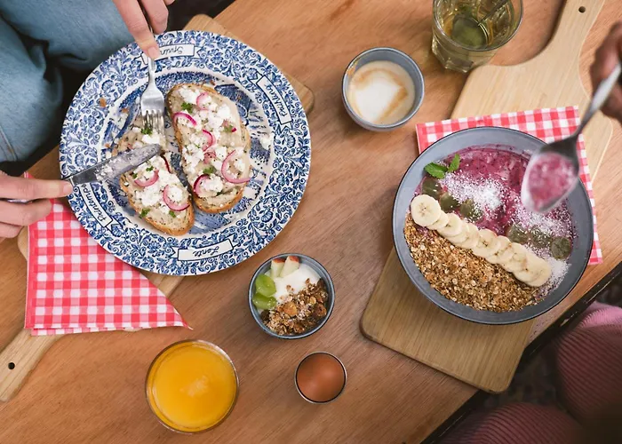 Ani&haakien Ρότερνταμ