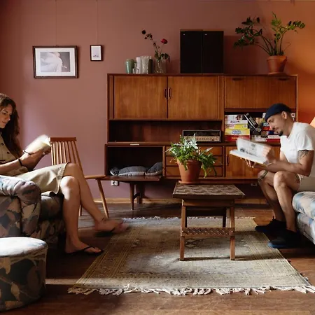 애니 하키엔 호스텔 *