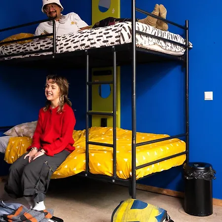 Ani&haakien Hostal Róterdam