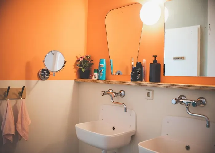 Vandrarhem Ani&haakien