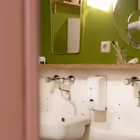 Albergue Ani&haakien Roterdão