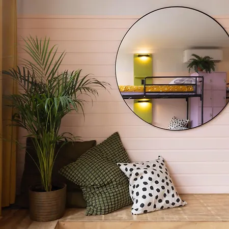 Ani&haakien Albergue Roterdão